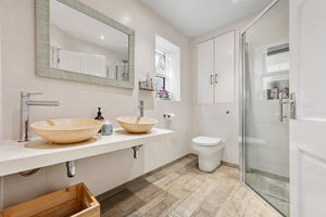 En-suite (Bed 2)- click for photo gallery